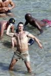 ibiza 15 juni 2013
Wesley Sneijder en Yolanthe Sneijder Cabau met Rodney Reduan en Jalal Diba en vrienden bij tropicana beach.
Peter Smulders bv