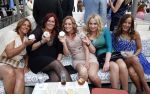 Istanbul 21 mei 2013
Presentatie nieuw sieradenlijn Yolanthe Cabau van Yolanthe Sneijder Cabau in het meest populaire restaurant / club Reina van Istanbul. Wesley Sneijder was trots als een pauw. Sylvia Sneijder met vriendinnen
Peter Smulders bv