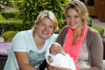 Losser 12 juni 2013
Thomas Berge en Myrthe Mylius met hun pas geboren zoontje Jack.
Peter Smulders bv