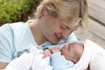 Losser 12 juni 2013
Thomas Berge en Myrthe Mylius met hun pas geboren zoontje Jack.
Peter Smulders bv