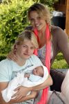 Losser 12 juni 2013
Thomas Berge en Myrthe Mylius met hun pas geboren zoontje Jack.
Peter Smulders bv