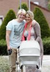 Losser 12 juni 2013
Thomas Berge en Myrthe Mylius met hun pas geboren zoontje Jack.
Peter Smulders bv