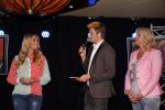 Volendam 23 mei 2013
Presentatie cd Tim Douwsma en Monique Smit in Old Dutch. Irene Moors reikt hem uit.
Peter Smulders bv