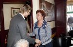 Volendam 23 mei 2013
Presentatie cd Tim Douwsma en Monique Smit in Old Dutch. Irene Moors reikt hem uit. Met moeder Gerda Smit
Peter Smulders bv