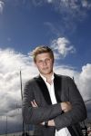 Volendam 23 mei 2013
Presentatie cd Tim Douwsma en Monique Smit in Old Dutch. Irene Moors reikt hem uit.
Peter Smulders bv