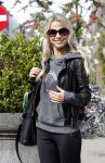 Amsterdam 31 mei 2013
Vivian Reijs met Buddha to Buddha sweater.
Peter Smulders bv