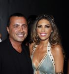 Istanbul 21 mei 2013
Presentatie nieuw sieradenlijn Yolanthe Cabau van Yolanthe Sneijder Cabau in het meest populaire restaurant / club Reina van Istanbul. Wesley Sneijder was trots als een pauw.
Peter Smulders bv