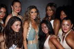Istanbul 21 mei 2013
Presentatie nieuw sieradenlijn Yolanthe Cabau van Yolanthe Sneijder Cabau in het meest populaire restaurant / club Reina van Istanbul. Wesley Sneijder was trots als een pauw.
Peter Smulders bv