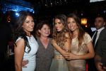 Istanbul 21 mei 2013
Presentatie nieuw sieradenlijn Yolanthe Cabau van Yolanthe Sneijder Cabau in het meest populaire restaurant / club Reina van Istanbul. Wesley Sneijder was trots als een pauw.Yolanthe met moeder en zussen Xelly en Rebecca
Peter Smulders bv