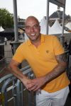Apeldoorn 3 juni 2014
Tros muziek feesten op het plein in Apeldoorn. Andy v d Meyde net zijn vrouw Melisa