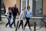 Amsterdam 17 mei 2015
Amanda Beekman en haar vriend Harrie Kolen gaan ijsje eten met Yasmijn Michelle en Achilles Krabbe en met Kees en Marja Beekman (ouders)