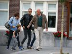 Amsterdam 17 mei 2015
Amanda Beekman en haar vriend Harrie Kolen gaan ijsje eten met Yasmijn Michelle en Achilles Krabbe en met Kees en Marja Beekman (ouders)