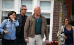 Amsterdam 17 mei 2015
Amanda Beekman en haar vriend Harrie Kolen gaan ijsje eten met Yasmijn Michelle en Achilles Krabbe en met Kees en Marja Beekman (ouders)