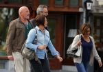 Amsterdam 17 mei 2015
Amanda Beekman en haar vriend Harrie Kolen gaan ijsje eten met Yasmijn Michelle en Achilles Krabbe en met Kees en Marja Beekman (ouders)