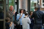Amsterdam 17 mei 2015
Amanda Beekman en haar vriend Harrie Kolen gaan ijsje eten met Yasmijn Michelle en Achilles Krabbe en met Kees en Marja Beekman (ouders)