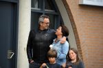 Amsterdam 17 mei 2015
Amanda Beekman en haar vriend Harrie Kolen gaan ijsje eten met Yasmijn Michelle en Achilles Krabbe en met Kees en Marja Beekman (ouders)