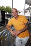 Apeldoorn 3 juni 2014
Tros muziek feesten op het plein in Apeldoorn. Andy v d Meijde net zijn vrouw Melisa v d Meijde