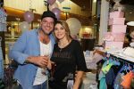 Apeldoorn 7 mei 2015
Melisa v d Meyde en Lammy openen een winkel in Apeldoorn. Andy v d Meyde is natuurlijk aanwezig.