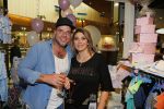 Apeldoorn 7 mei 2015
Melisa v d Meyde en Lammy openen een winkel in Apeldoorn. Andy v d Meyde is natuurlijk aanwezig.