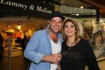 Apeldoorn 7 mei 2015
Melisa v d Meyde en Lammy openen een winkel in Apeldoorn. Andy v d Meyde is natuurlijk aanwezig.