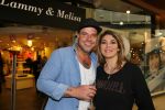 Apeldoorn 7 mei 2015
Melisa v d Meyde en Lammy openen een winkel in Apeldoorn. Andy v d Meyde is natuurlijk aanwezig.