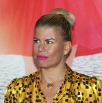 Amsterdam, 15 Mei 2015
Presentatie Cast nieuste speelfilm van Johan Nijenhuis, Rokjesdag
Anne-Marie Jung speelt de rol van CHANTAL