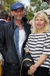 Amsterdam 26 mei 2015
Presenatie boek Bastiaan Ragas. Hij reikt het eerste boek uit aan zijn vader. Tooske Ragas en hun kinderen zijn ook aanwezig in cafe Gruter. 
Anne-Marie Jung met partner