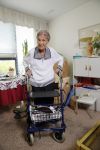 Rotterdam 13 mei 2015
Op bezoek thuis bij zangeres Annie de Reuver die inmiddels 98 jaar oud is en in een verzorgingstehuis woont. Bas en Coby v Toor komen regelmatig op bezoek bij haar.