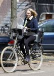 Amsterdam 19 mei 2015 
Bracha v Doesburgh zwanger (van tweeling) op de fiets in amsterdam.