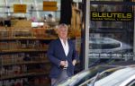 Amsterdam 6 mei 2015
Bram Moszkowicz met zijn Maserati op de cornelis schuytstraat