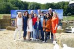 Amsterdam 10 juni 2015
Premiere Apenstreken bij kinderboederij in amsterdamse bos met oa Yvon Jaspers en Kim Lian v d Meij. cast