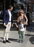 Amsterdam 11 mei 2015
Chantal janzen met haar man Marco en zoontje James op de cornelis schuytstraat.