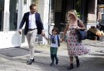 Amsterdam 11 mei 2015
Chantal janzen met haar man Marco en zoontje James op de cornelis schuytstraat.