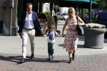 Amsterdam 11 mei 2015
Chantal janzen met haar man Marco en zoontje James op de cornelis schuytstraat.