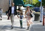 Amsterdam 11 mei 2015
Chantal janzen met haar man Marco en zoontje James op de cornelis schuytstraat.
