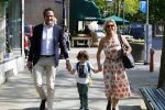 Amsterdam 11 mei 2015
Chantal janzen met haar man Marco en zoontje James op de cornelis schuytstraat.