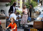 Amsterdam 11 mei 2015
Chantal janzen met haar man Marco en zoontje James op de cornelis schuytstraat.