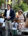 Amsterdam 11 mei 2015
Chantal janzen met haar man Marco en zoontje James op de cornelis schuytstraat.