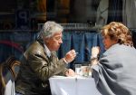 Amsterdam 20 mei 2015
Christine Kroonenberg met een kennis op terras bij George.