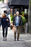 Amsterdam 28 mei 2015  
Connie Breukhoven met een vriend op de cornelis schuytstraat