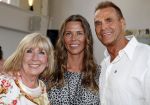 Amsterdam 8 juni 2015
Boekpresentatie Boek Danielle v t Schip Oonk in Yogacentrum Amsterdam. Danielle met vader Joop Oonk en moeder Willeke Alberti