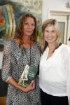 Amsterdam 8 juni 2015
Boekpresentatie Boek Danielle v t Schip Oonk in Yogacentrum Amsterdam. danielle van t Schip met uitgeefster