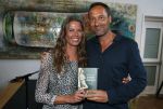 Amsterdam 8 juni 2015
Boekpresentatie Boek Danielle v t Schip Oonk in Yogacentrum Amsterdam. Danielle met Johnny van t Schip