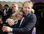 Amsterdam 30 mei 2015
Het 23e damdiner vindt weer plaats bij de HMH Heineken Music Hall.
Ebe v Riesen met zijn vrouw Jorica Coppen (vriendin van Martijn Krabbe)