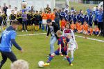Arnhem 31 mei 2015
Voetbalclinic Klaas jan Huntelaar foundation op Papendal. Ook Enzo Knol en zijn vriendin Dee v d Zeeuw waren ook aanwezig.