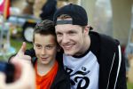 Arnhem 31 mei 2015
Voetbalclinic Klaas jan Huntelaar foundation op Papendal. Ook Enzo Knol en zijn vriendin Dee v d Zeeuw waren ook aanwezig.