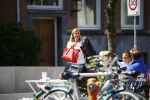 Amsterdam 21 mei 2015
Estelle Cruijff met een vriendin op terras.