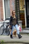 Amsterdam 22 mei 2015    
Evelyn Struik met hondje in amsterdam zuid