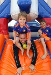 Fijnaart 8 Mei 2015
Verjaardag Frans Junior (6 jaar) samen met zijn drie broers en Mariska Bauer en Frans Bauer