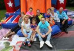 Fijnaart 8 Mei 2015
Verjaardag Frans Junior (6 jaar) samen met zijn drie broers en Mariska Bauer en Frans Bauer